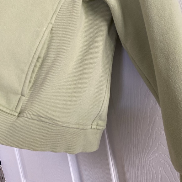 Pea green / mint zip up sweatshirt. Never worn. Size large.  Redfish Lake Idaho - Picture 6 of 6